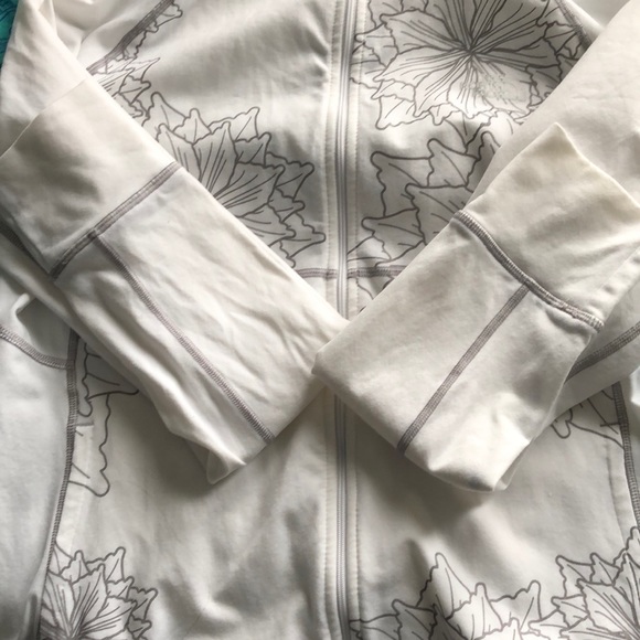 Ladies North Face Zip Up Jacket - Picture 4 of 4